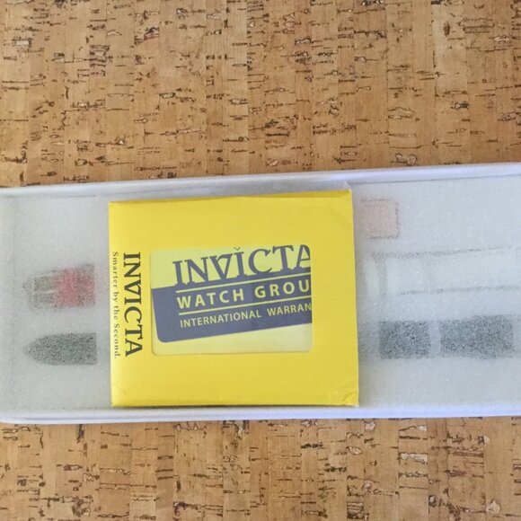 Invicta watch set excellent like new condition battery just replaced works great - Picture 2 of 9